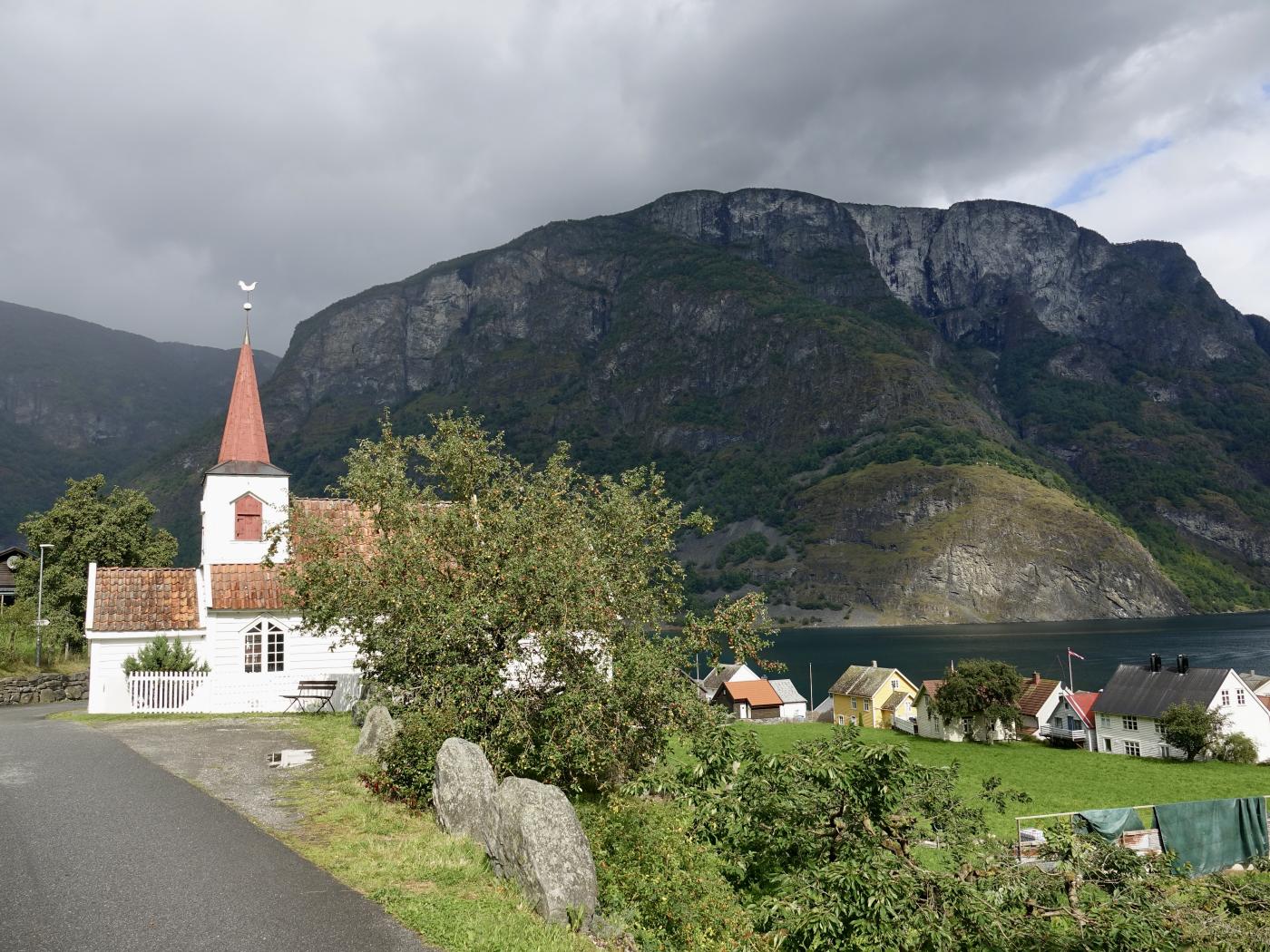 Undredalen kyrkje