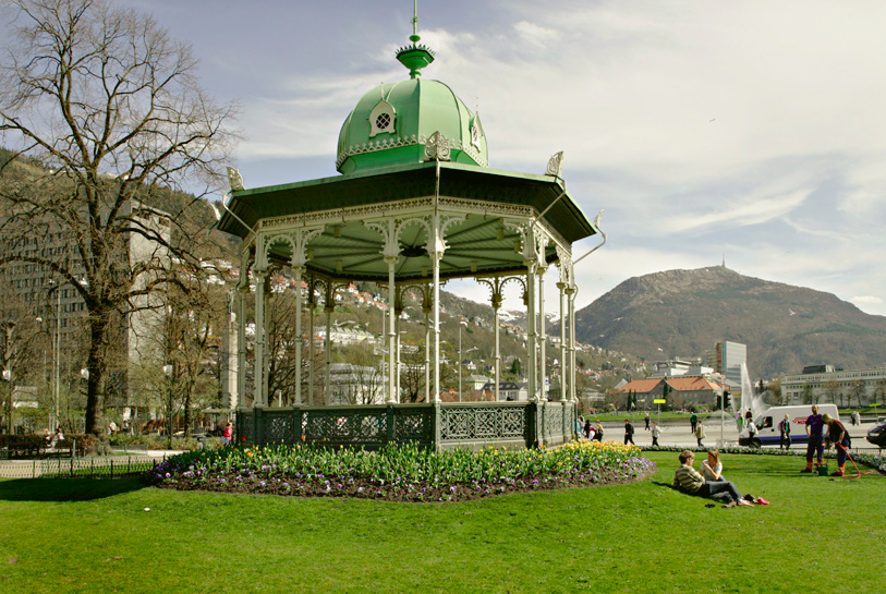 Musikkpaviljongen (Knut Strand)