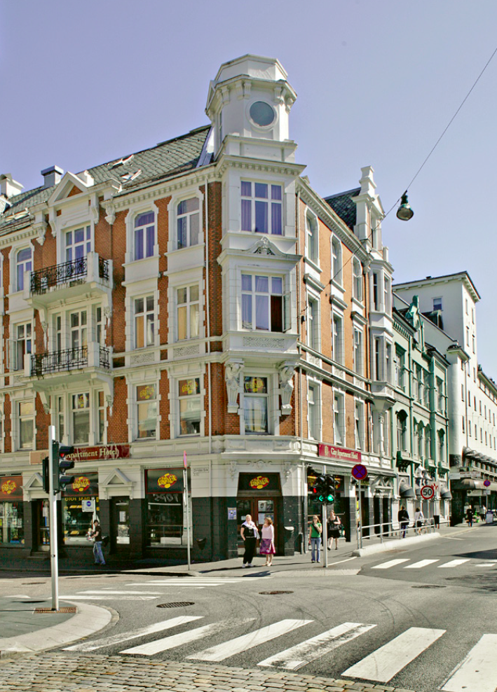 Christiesgate 14-16 (Knut Strand)