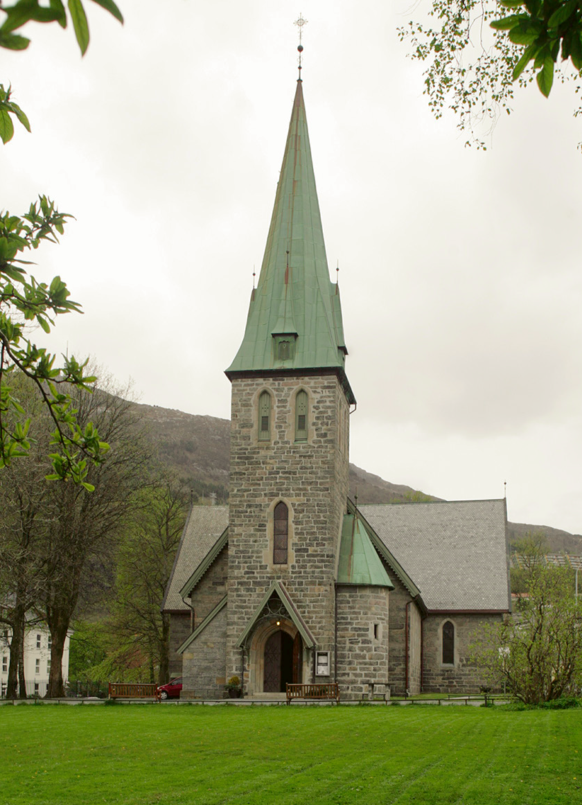 Årstad kirke (Knut Strand)