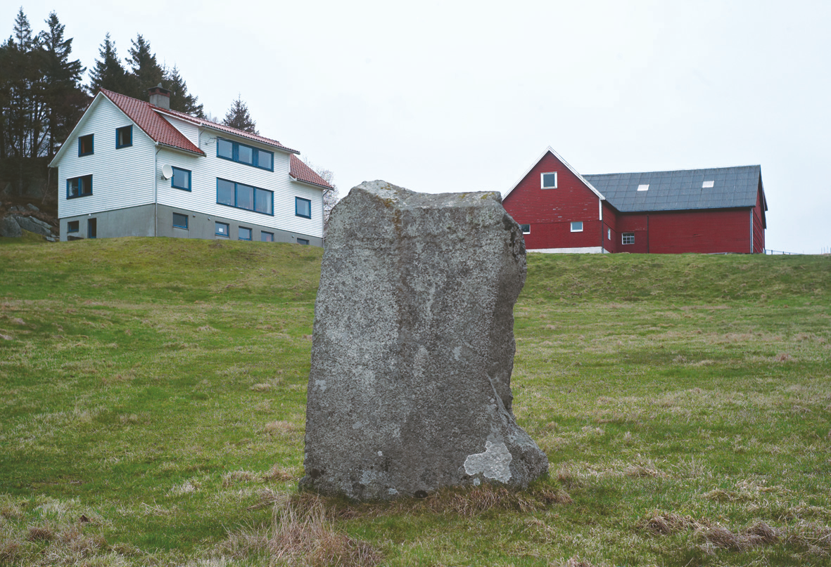 Bautastein, Straumen gard (Svein Nord)