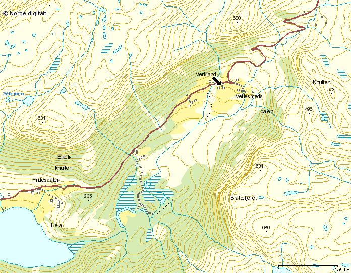 Verkland ligg ved sør for Brekke i Gulen ved vegen til Ynnesdal og grensa til Hordaland.