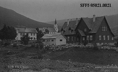 Gamleheimen i Vik kring 1920. Aldersheimen i dag ligg på same staden.