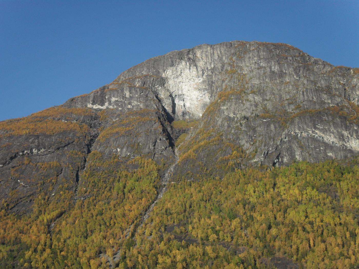 Hoven i Loen før Skylift.