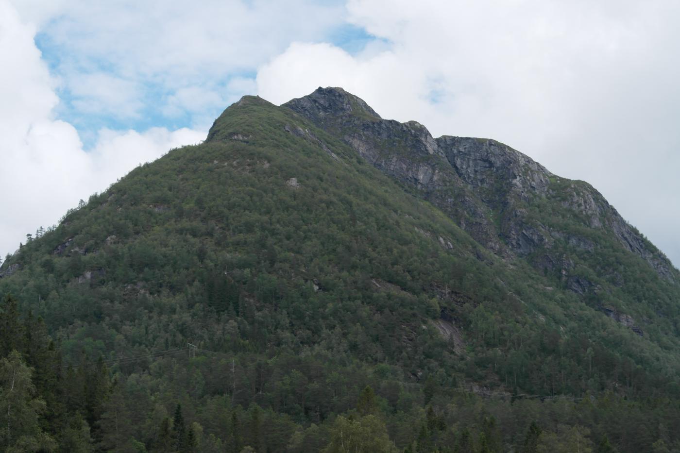 Fjellet Kabusen i Haukedalen