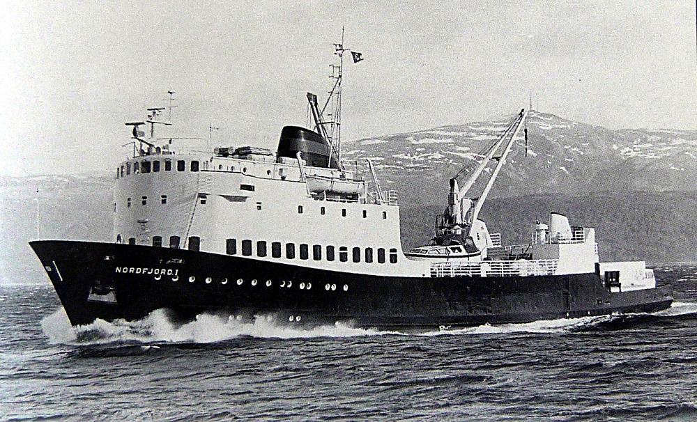 M/S «Nordfjord I», ny 1963, første fartøy i FSF-flåten med to-tonig fløyte.