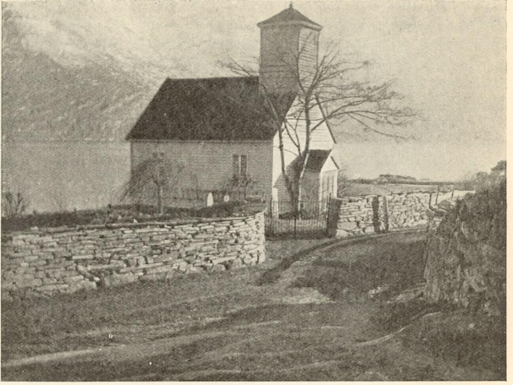 Slik såg kyrkja ut frå 1836 til 1909. Ho vart skildra i krasse ordelag av både bygdefolket og mange andre.
