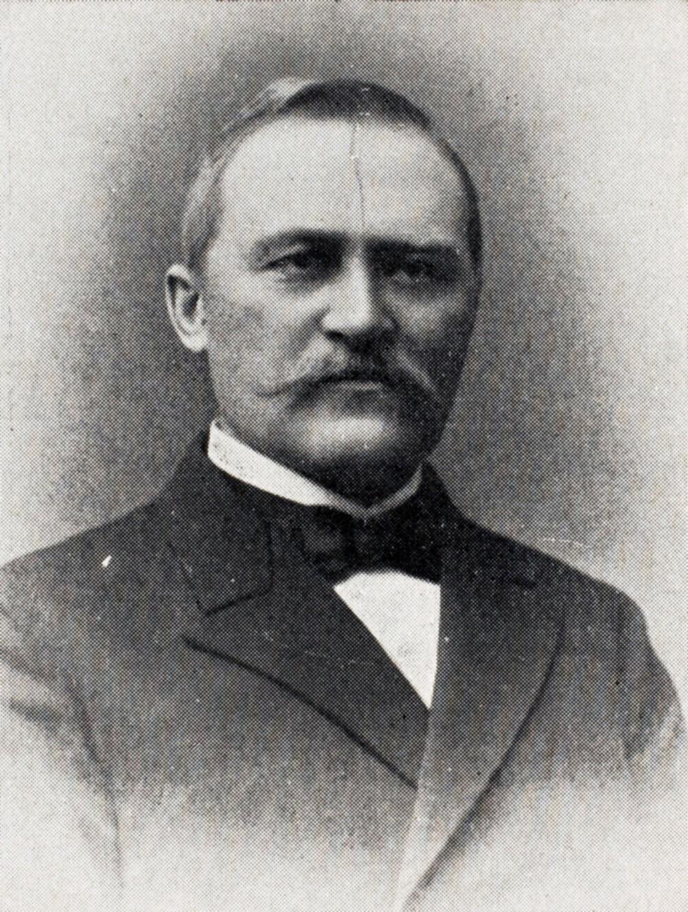 Gardbrukar Fredrik Fraas (1856-1924), stortingsmann i 1905, i valperioden 1903-1906.