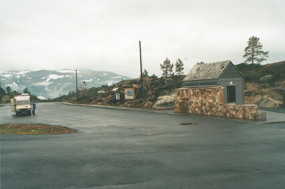 Rasteplassen som Statens vegvesen har laga på Utvikfjellet ligg hundre meter vest for Den Trondhjemske postvei.
