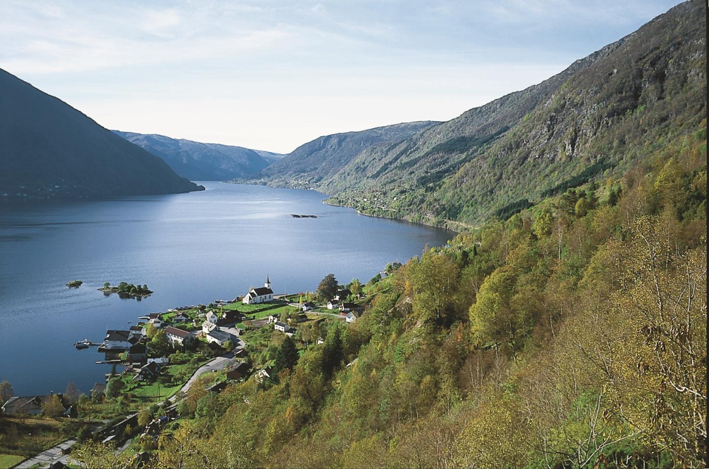 Frå Bruvik mot sørvest.