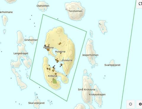 Frå 9. til 20. juni 1876 låg ekspedisjonsskipet «Vøringen» til ankers ved Husøy i Solund for å justera og setja («bestemme») navigeringsinstrument.