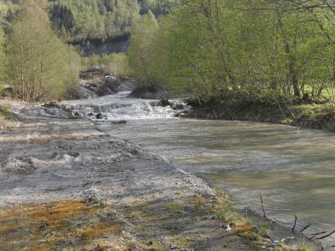 Elva Eikgjola i Stryn kommune.