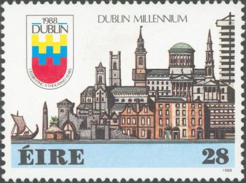 <p>Dublin sitt tusen&aring;rsfrimerke har bygningar som motiv, ordna kronologisk p&aring; ei tidsline fr&aring; venstre mot h&oslash;gre. &Aring;ret 988 som markerings&aring;r knyter seg til at ein irsk konge vann herred&oslash;me over byen.</p>