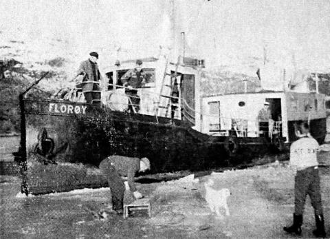 <p>m/b &laquo;Flor&oslash;y&raquo; (bygd 1914) vert ekspedert ved iskanten. </p>