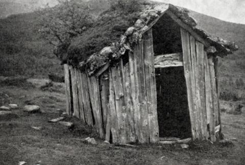 Utslåttløa Rolv Tvinnereim fortel om i ein artikkel i Årbok for Nordfjord 1965.