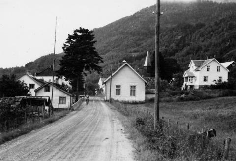 Det gamle bedehuset sett frå austsida.