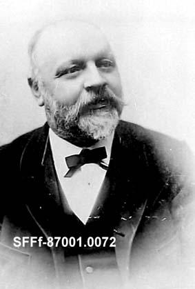 Peter Andreas Blix (1831-1901), mannen som redda Hopperstad og Hove kyrkje. Blix hadde utdanna seg til arkitekt og ingeniør i Tyskland. Han vart ein pioner innan norsk kulturvern. I Bergen leia han arbeidet med restaurering av Håkonshallen og Domkirken. Blix var blant stiftarane av Den norske ingeniør- og arkitektforening.