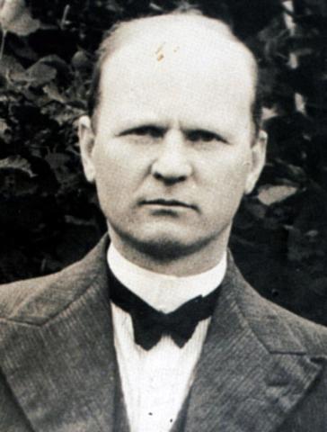 Arnoldus Johan Løvoll, sokneprest i Eid 1925-1945.